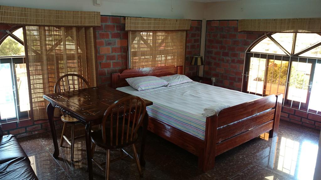 Hotel Paramuru Paramaribo Oda fotoğraf